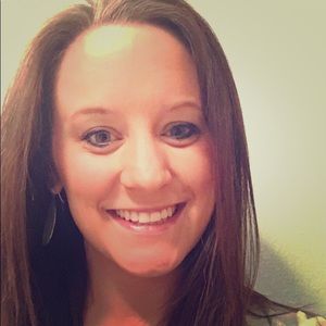 Meet your Posher, Val